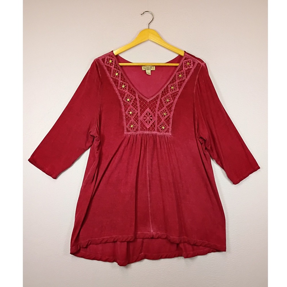 Boho One World Womens 1X Red Velvet‎ Crochet Studded V-Neck Tunic Top